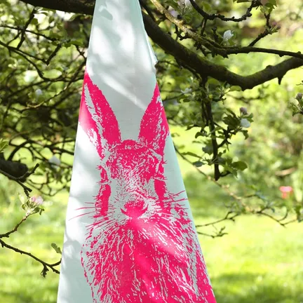 Sori Tea towel hare, pink 1